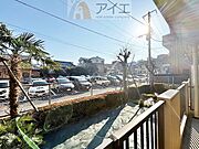 南面バルコニーで毎日のお洗濯も快適