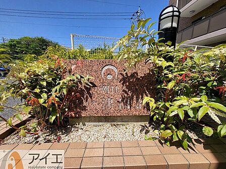 清掃や修理だけでなく、不審者への声掛けも。管理員の活動は防犯にも有効