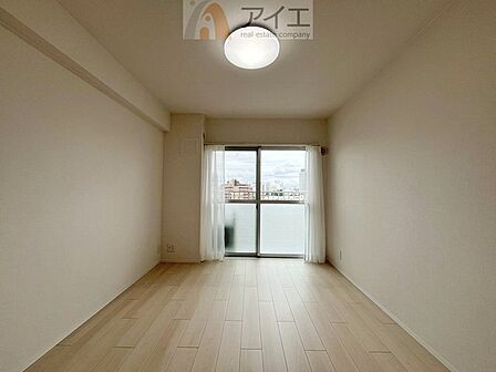 風通しが良く、開放感あふれるお部屋です