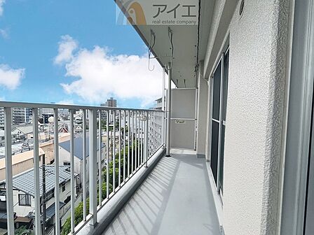 南面バルコニーで毎日のお洗濯も快適