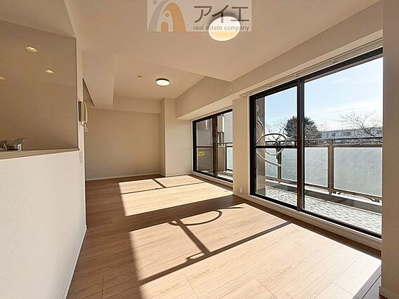朝から日差しい...