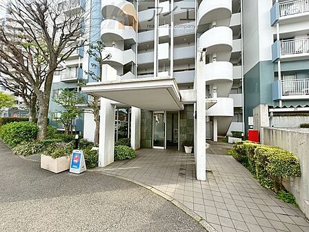 共用部の清掃・修理は管理員が実施