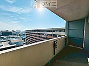 南面バルコニーで毎日のお洗濯も快適
