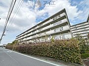 溢れる陽光でご家族の笑顔も輝く住まい