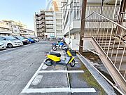 セキュリティ面にも配慮した駐輪場がございます