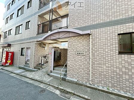 共用部の清掃・修理は管理員が実施