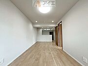 朝から日差しいっぱいの、明るい空間でのびのび過ごせます