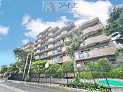 溢れる陽光でご家族の笑顔も輝く住まい