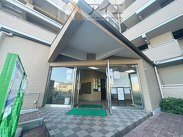 エントランスを拡大表示