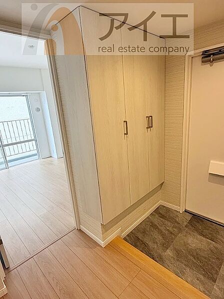 家族の履物が全部しまえるワイドな玄関収納