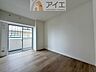 寝室：風通しが良く、開放感あふれるお部屋です