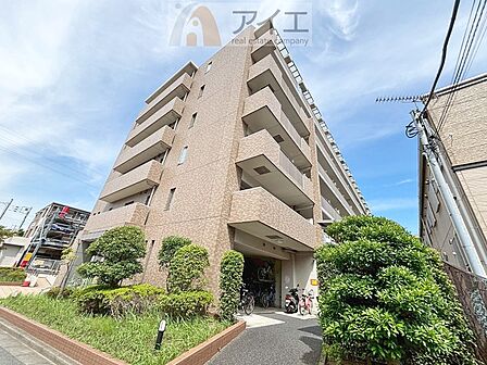 溢れる陽光でご家族の笑顔も輝く住まい