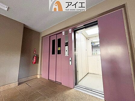 エレベーター各階停止