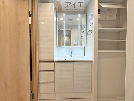 上質な洗面空間がゆとりの時間を演出