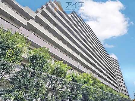 友人を呼びたくなるリノベーション済みのきれいな住まいです