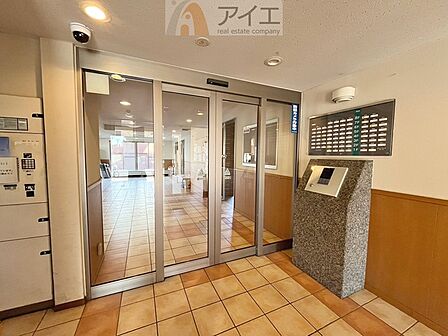 清掃や修理だけでなく、不審者への声掛けも。管理員の活動は防犯にも有効