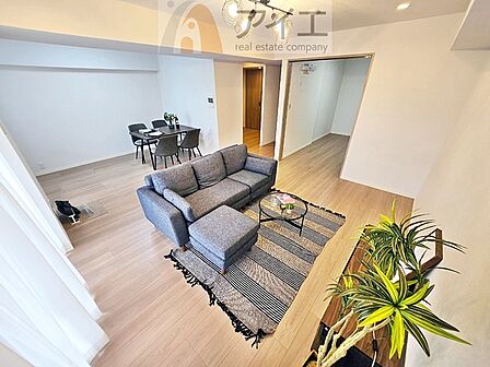 【施工例】溢れる陽光でご家族の笑顔も輝く住まい