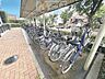 その他：広々スペースの駐輪場はご家族の自転車を置くことができます