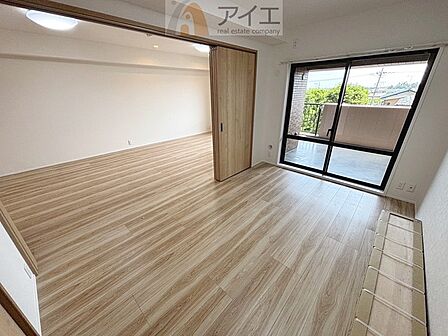 【施工例】リビングとなじみやすい仕様でインテリア性が高い