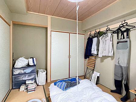 窓側から見た和室