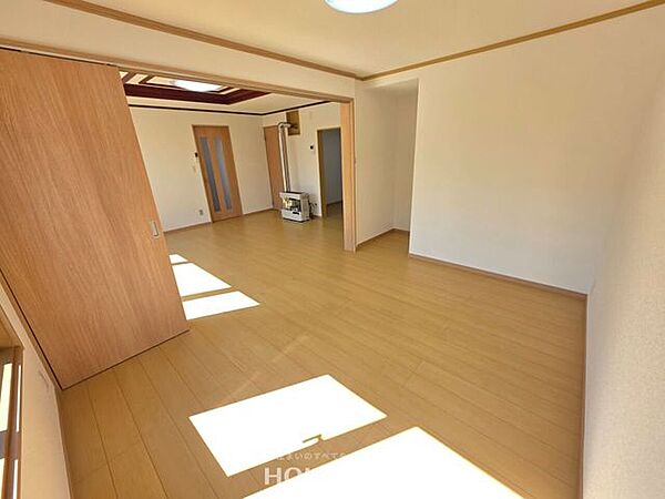 洋室を拡大表示