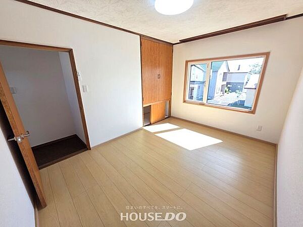 洋室を拡大表示