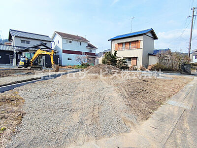 外観：現在建築中の外観画像です。ご内覧は同じメーカーの完成物件へご案内いたしますので、いつでもご相談ください！