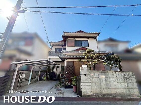 木造2階建の中...