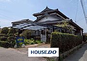 風格ある瓦屋根が印象的！日本の伝統を感じる美しい佇まいです。