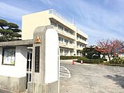 新田小学校 1190m