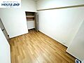主寝室にオスス...