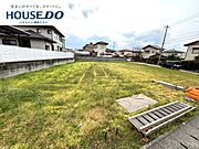 入浴後の水滴や湿気を排出し、カビの発生や臭いを抑制する暖房換気乾燥機。雨の日の洗濯物にも効果的です。