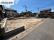 【福岡市博多区麦野　1号棟】■板付小学校まで歩3分＆板付中学校まで歩5分■2方向を道路に面した角地（5月8日撮影）