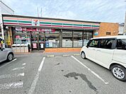 【セブンイレブン　原町駅前店】早朝、深夜など時間を気にせずお買い物。話題のスイーツや、期間限定のお惣菜など、要チェックです♪ 350m