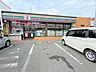 周辺：【セブンイレブン　原町駅前店】早朝、深夜など時間を気にせずお買い物。話題のスイーツや、期間限定のお惣菜など、要チェックです♪ 550m