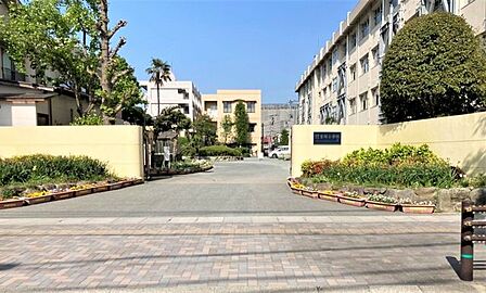 福岡市立吉塚小学校 60m
