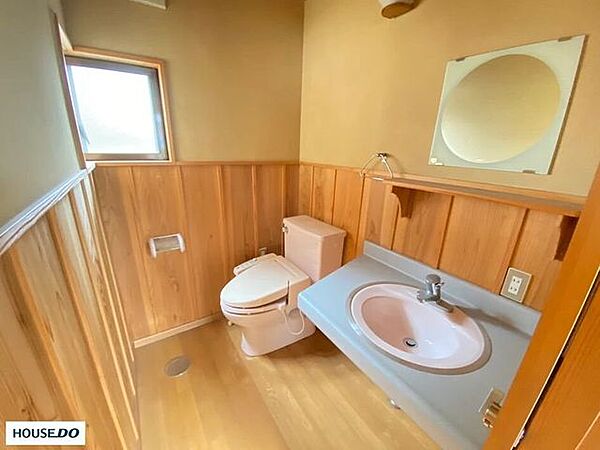 トイレを拡大表示