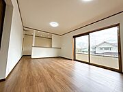 日当り良好のリビング。明るい空間です◎