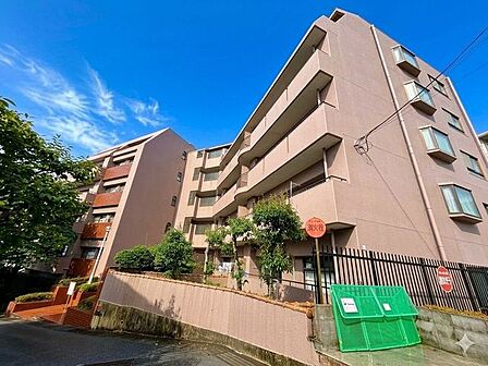 自然とうまく調和した環境の良い地域です。毎日を快適に気持ちよく過ごしていただけます。