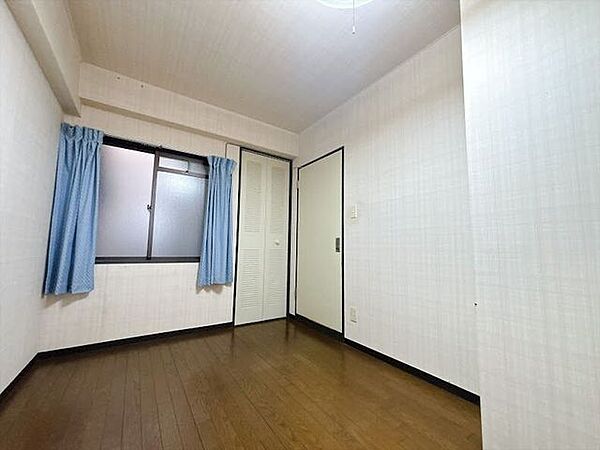 洋室を拡大表示