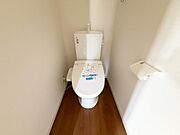 ☆ウレシイシャワートイレ☆1階・2階に完備！パパとのトイレ争いに終止符！！