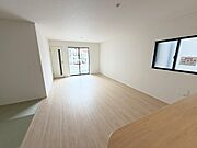 ☆大変明るいリビング☆広々した空間で家族との大切な時間をお過ごしください！！