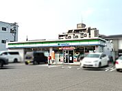 ファミリーマート新岩倉中本町店（約560m〜約590m）