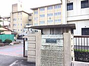 稲沢中学校まで　800m　徒歩約10分●教育目標「聡明で正しく　健康で明るく　勤勉で楽しく」　明治20年創立の歴史ある中学校です。