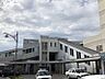 周辺：西春駅まで　2001m　徒歩約26分　名鉄犬山線の急行・準急停車駅です。東側にショッピングセンターが直結しています。また西側ロータリーには飲食店もあり便利です。