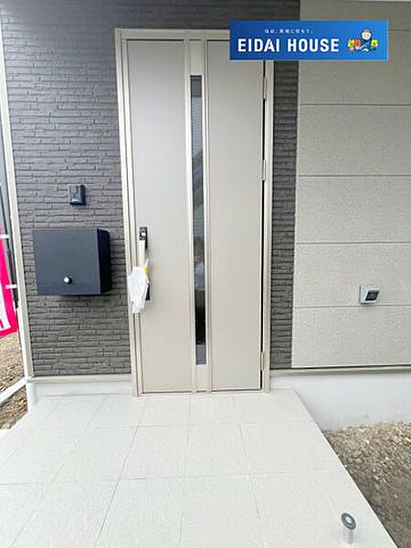 玄関を拡大表示