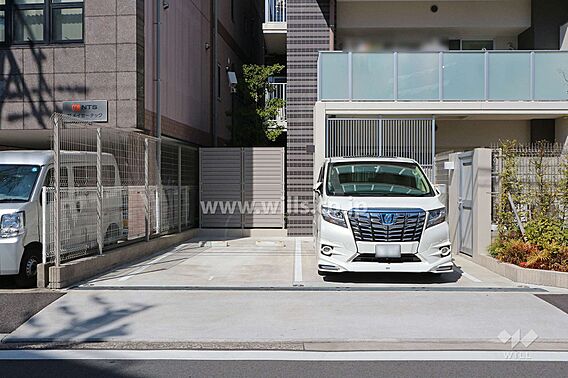 敷地内駐車場（...