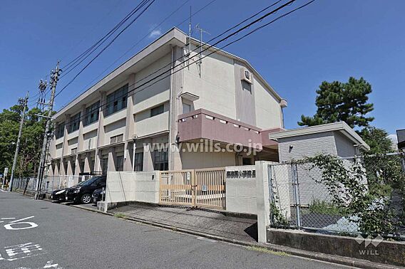 東志賀小学校[...