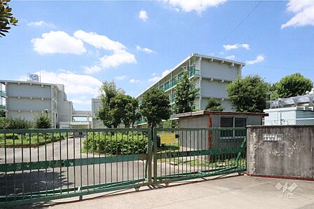 上条小学校[公立]の外観