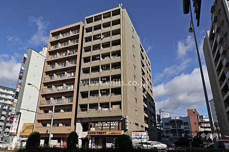 寿ゞやマンション大曽根の外観（南側から）